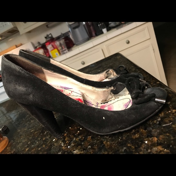 Heels - Picture 3 of 8